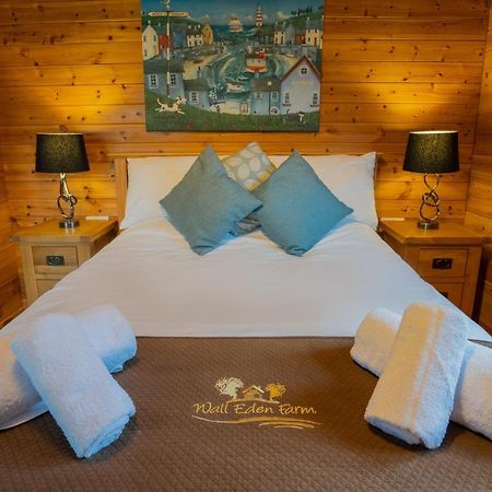 Wall Eden Farm - Luxury Log Cabins And Glamping Highbridge Ngoại thất bức ảnh