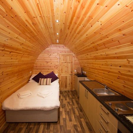 Wall Eden Farm - Luxury Log Cabins And Glamping Highbridge Ngoại thất bức ảnh