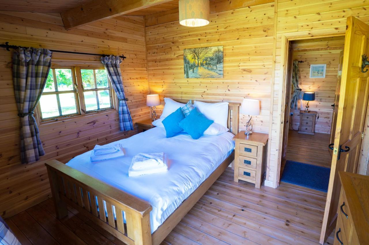 Wall Eden Farm - Luxury Log Cabins And Glamping Highbridge Ngoại thất bức ảnh
