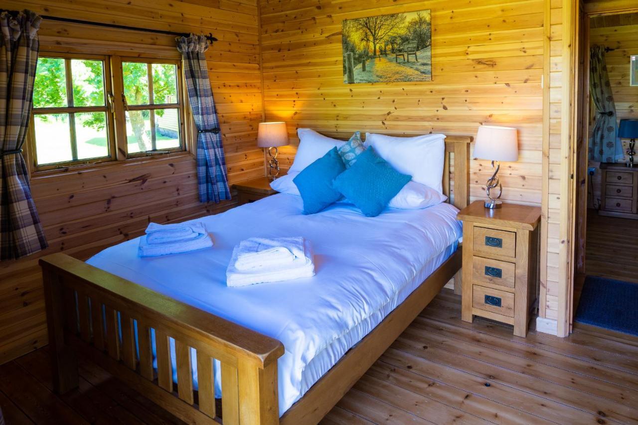 Wall Eden Farm - Luxury Log Cabins And Glamping Highbridge Ngoại thất bức ảnh
