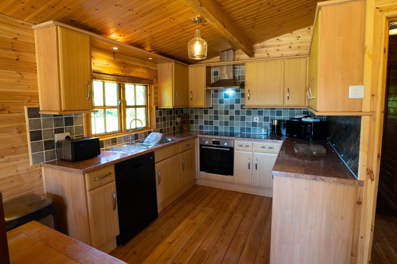 Wall Eden Farm - Luxury Log Cabins And Glamping Highbridge Ngoại thất bức ảnh