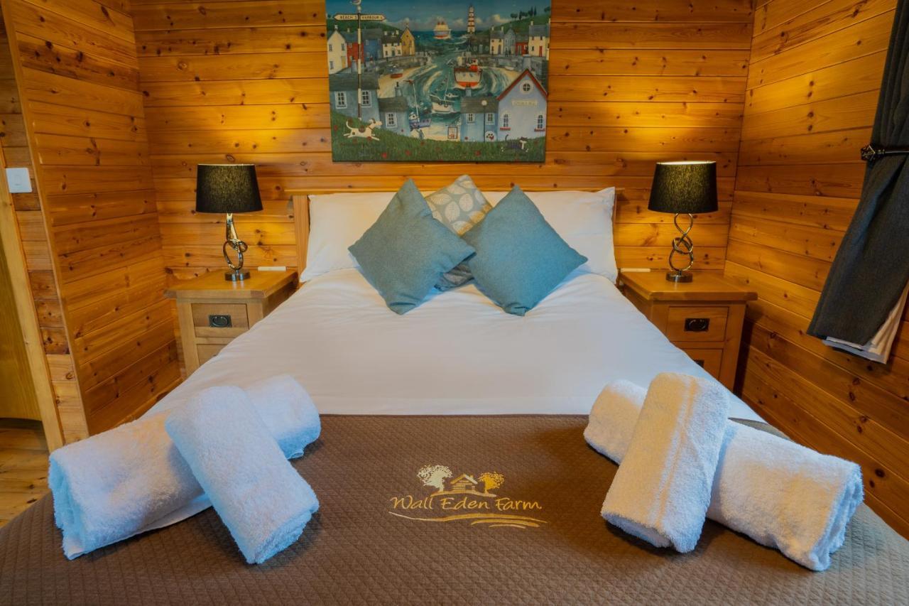 Wall Eden Farm - Luxury Log Cabins And Glamping Highbridge Ngoại thất bức ảnh