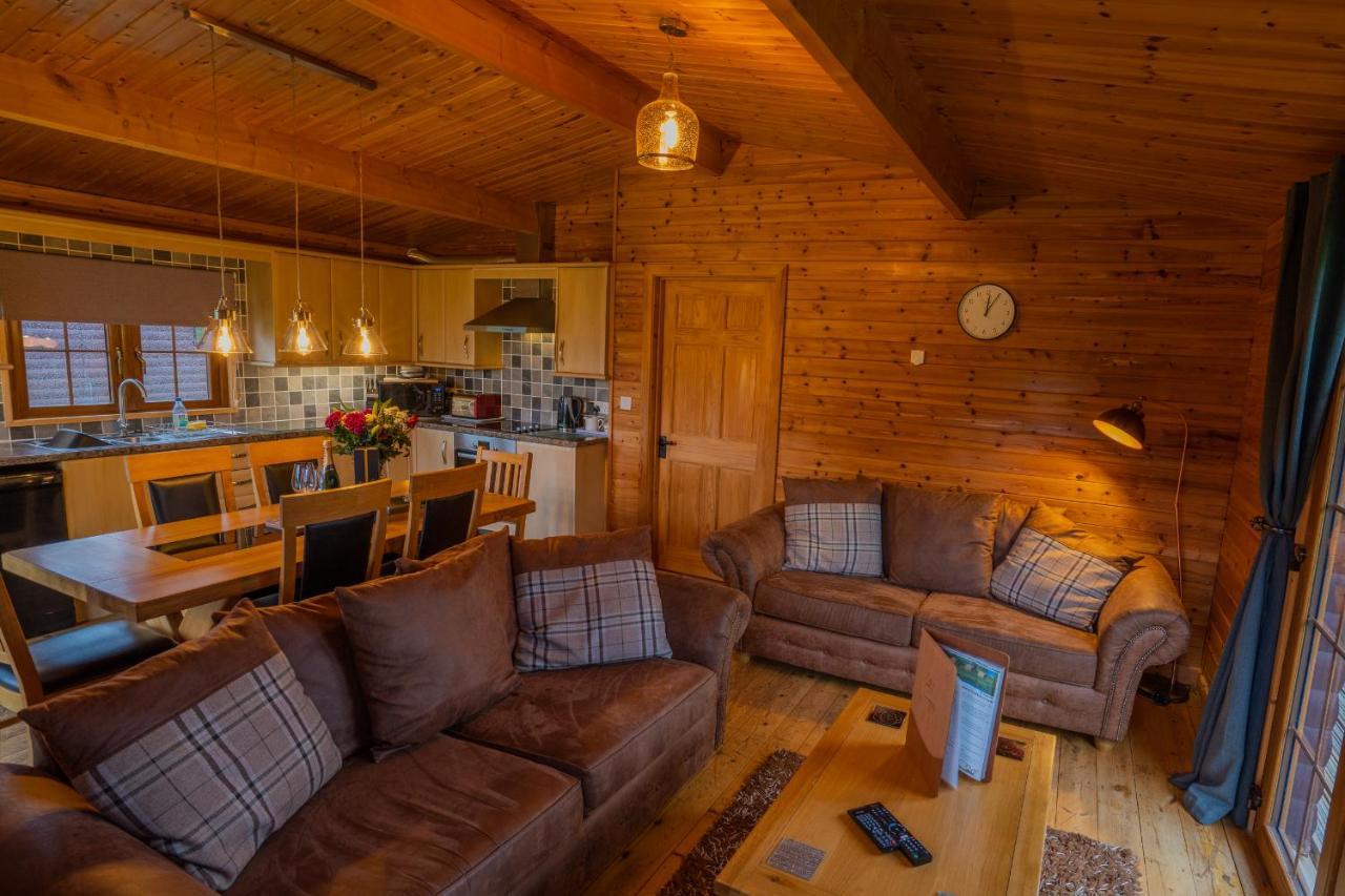 Wall Eden Farm - Luxury Log Cabins And Glamping Highbridge Ngoại thất bức ảnh