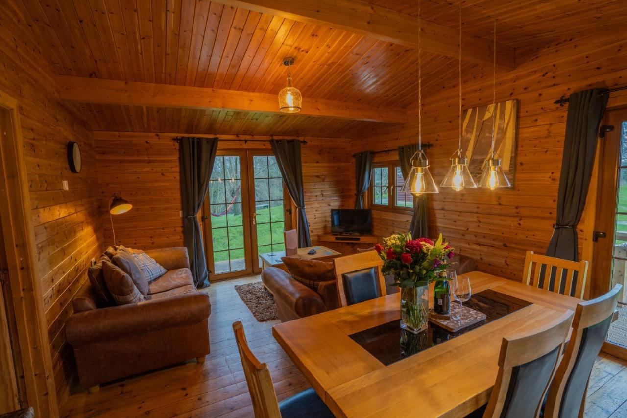 Wall Eden Farm - Luxury Log Cabins And Glamping Highbridge Ngoại thất bức ảnh