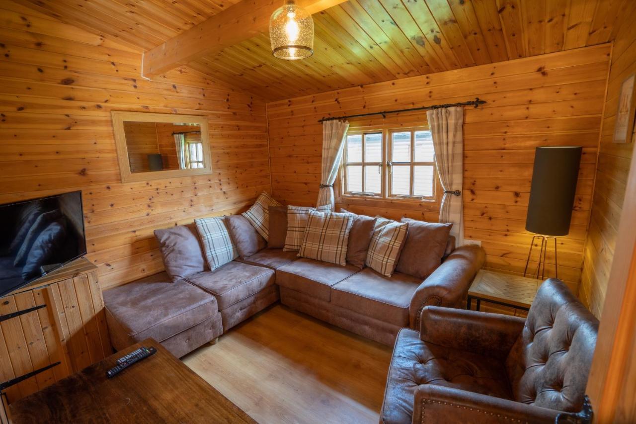 Wall Eden Farm - Luxury Log Cabins And Glamping Highbridge Ngoại thất bức ảnh