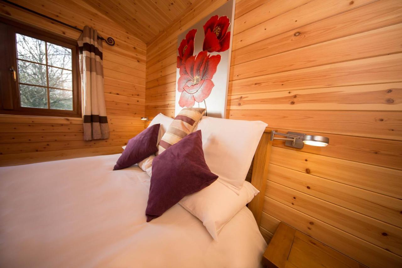 Wall Eden Farm - Luxury Log Cabins And Glamping Highbridge Ngoại thất bức ảnh