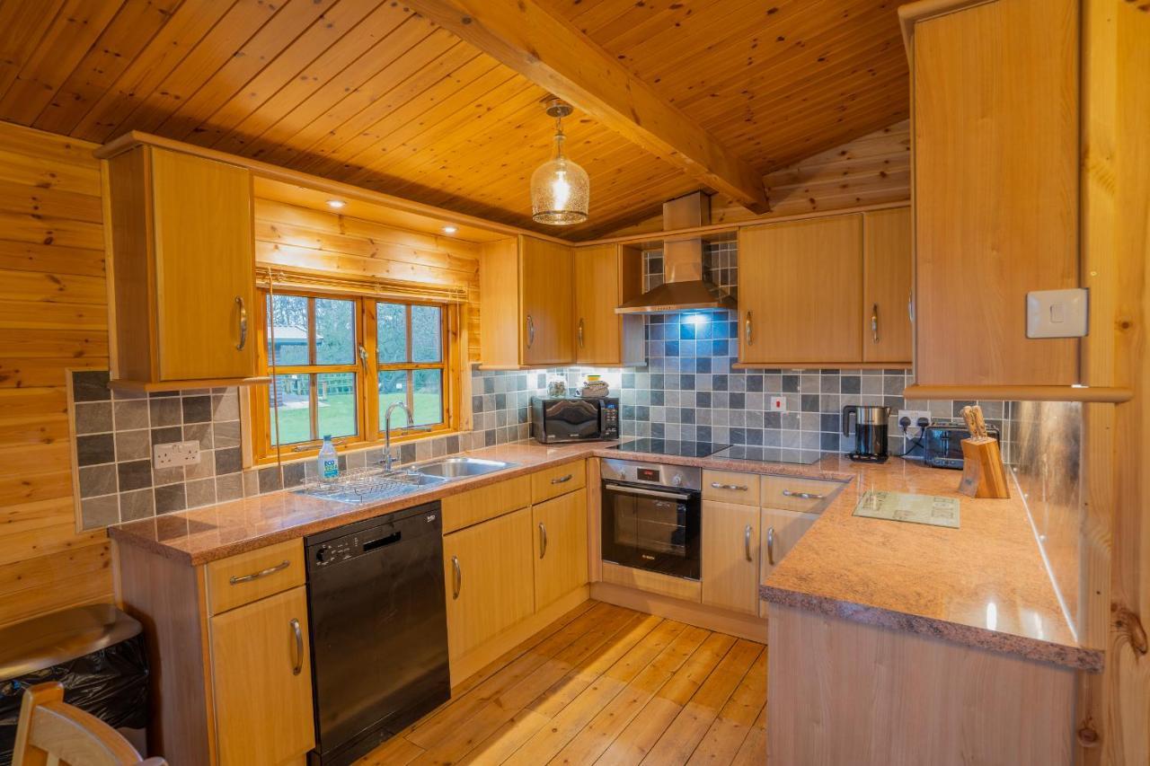 Wall Eden Farm - Luxury Log Cabins And Glamping Highbridge Ngoại thất bức ảnh