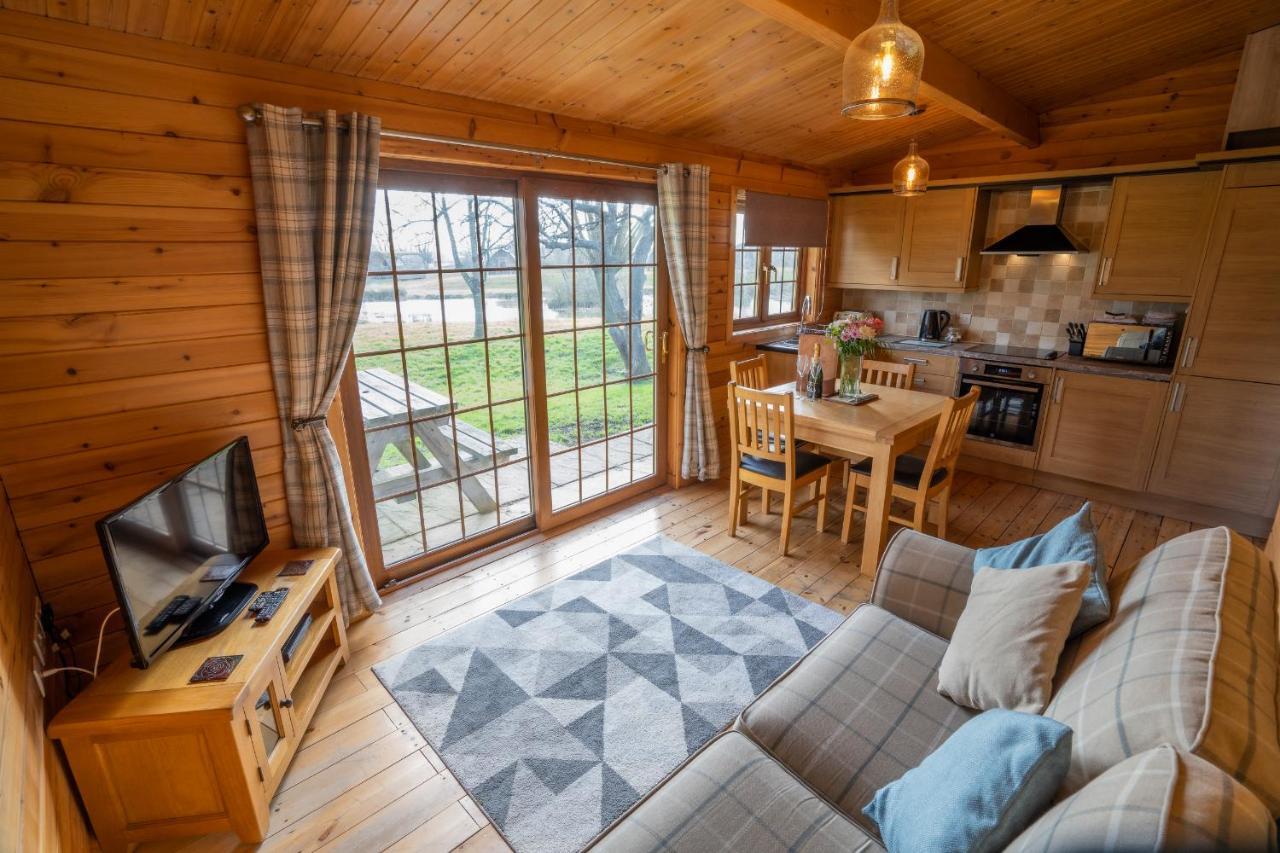 Wall Eden Farm - Luxury Log Cabins And Glamping Highbridge Ngoại thất bức ảnh