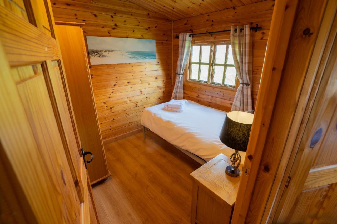 Wall Eden Farm - Luxury Log Cabins And Glamping Highbridge Ngoại thất bức ảnh