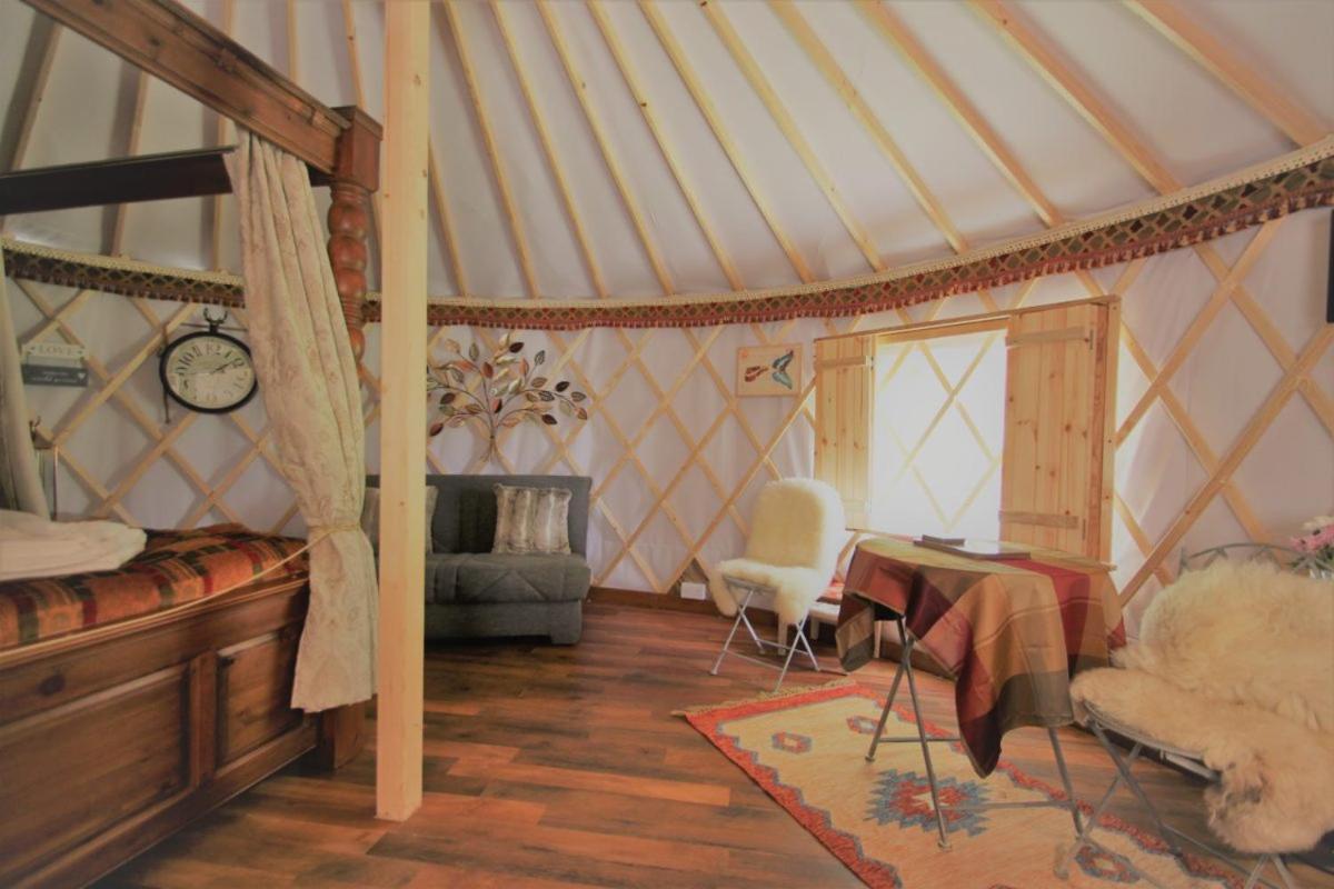 Wall Eden Farm - Luxury Log Cabins And Glamping Highbridge Ngoại thất bức ảnh
